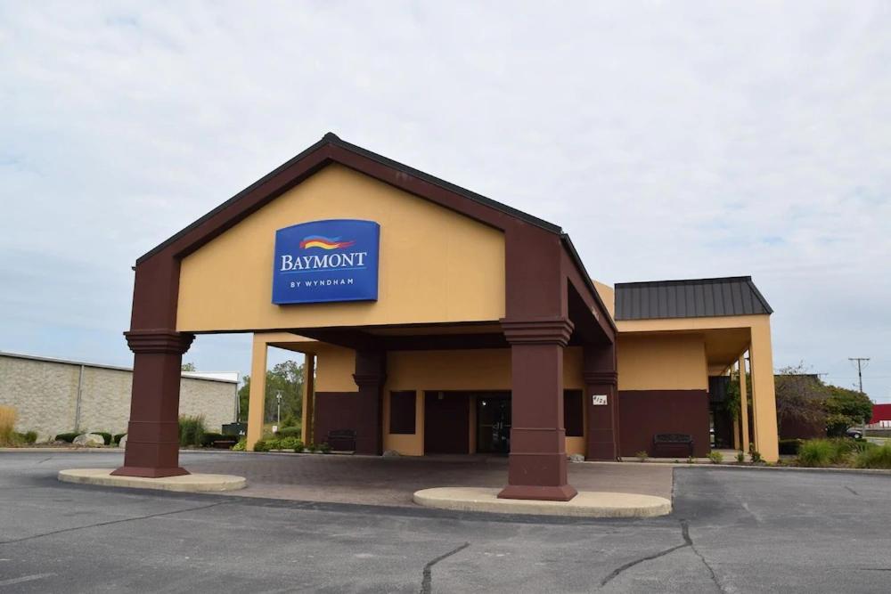 Baymont By Wyndham Michigan City Extérieur photo