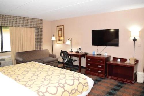 Baymont By Wyndham Michigan City Extérieur photo