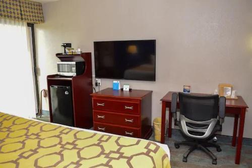 Baymont By Wyndham Michigan City Extérieur photo