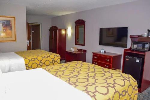 Baymont By Wyndham Michigan City Extérieur photo
